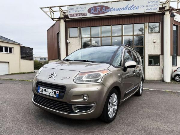 pic1.jpg - Cliquez pour voir l'agrandissement...